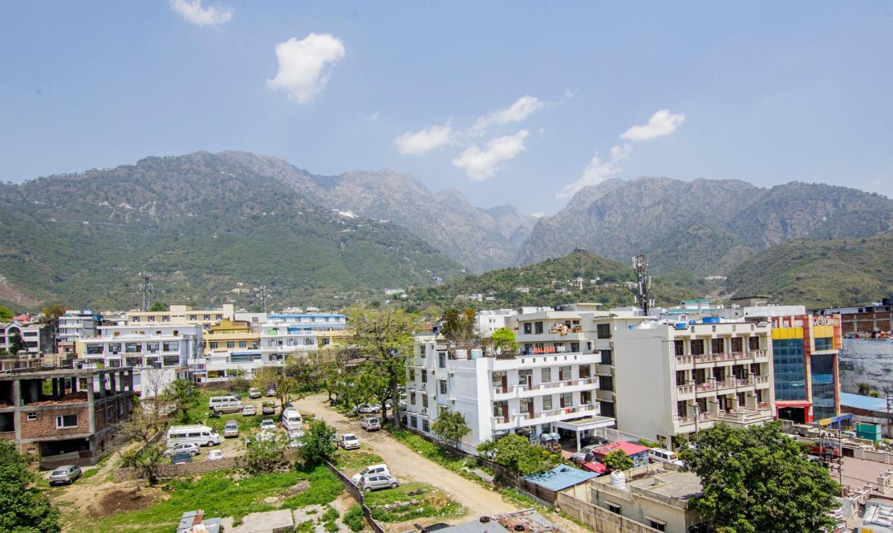 Itsy Hotels Satya Shree Katra  Ngoại thất bức ảnh