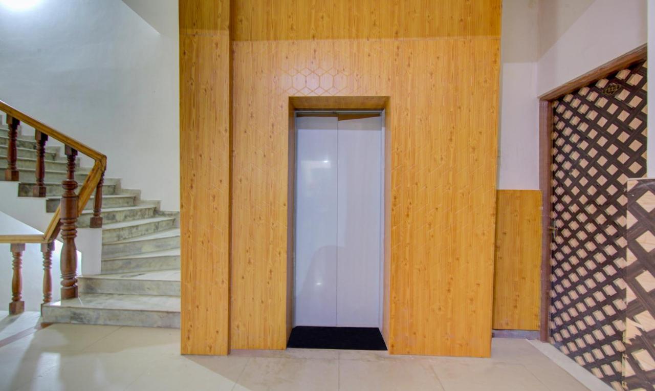 Itsy Hotels Satya Shree Katra  Ngoại thất bức ảnh