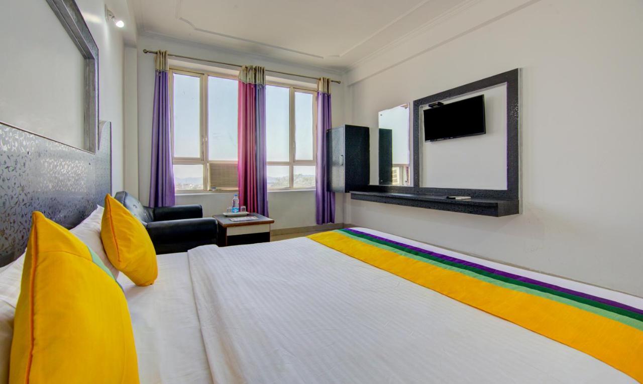 Itsy Hotels Satya Shree Katra  Ngoại thất bức ảnh