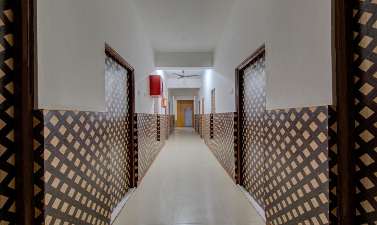 Itsy Hotels Satya Shree Katra  Ngoại thất bức ảnh