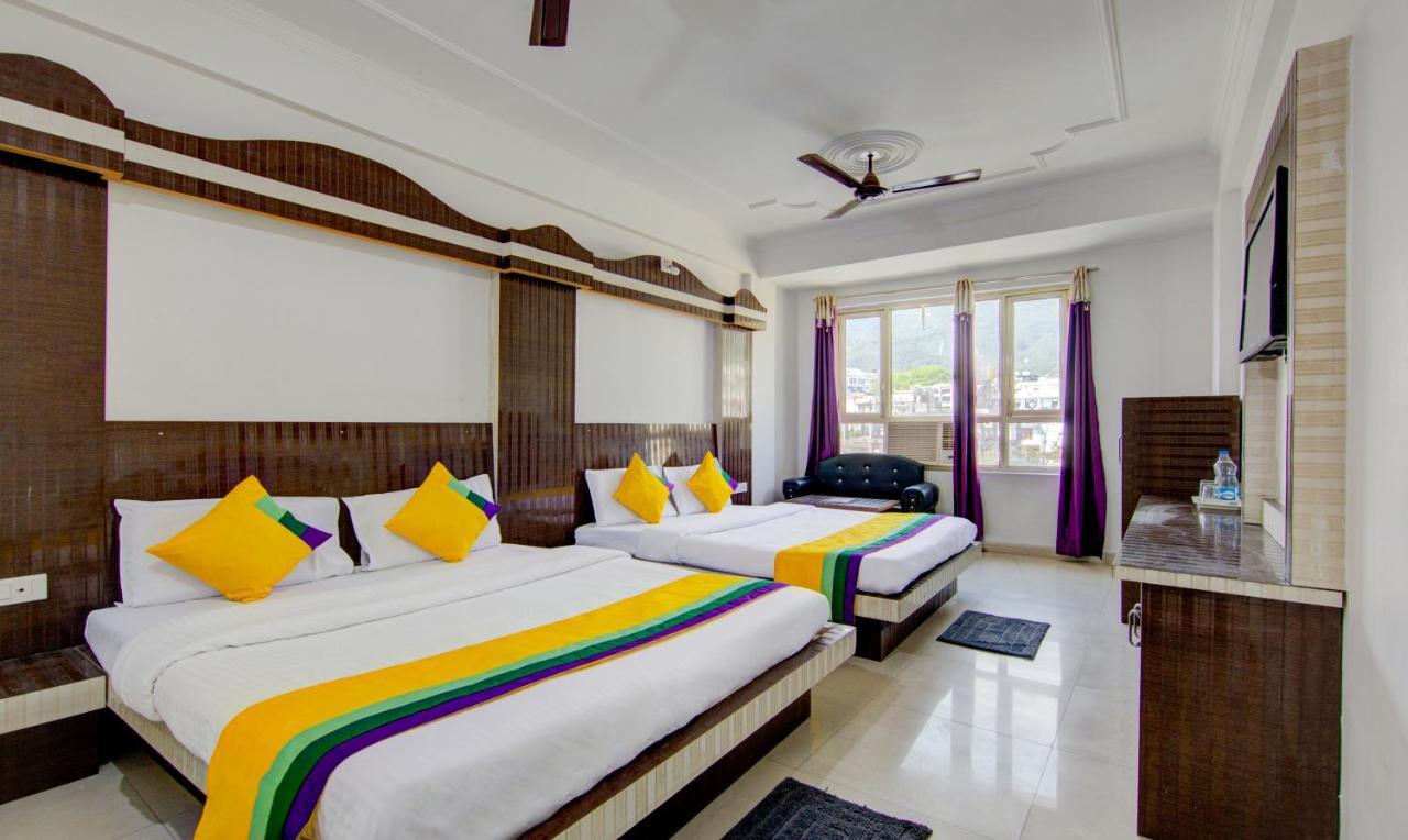 Itsy Hotels Satya Shree Katra  Ngoại thất bức ảnh